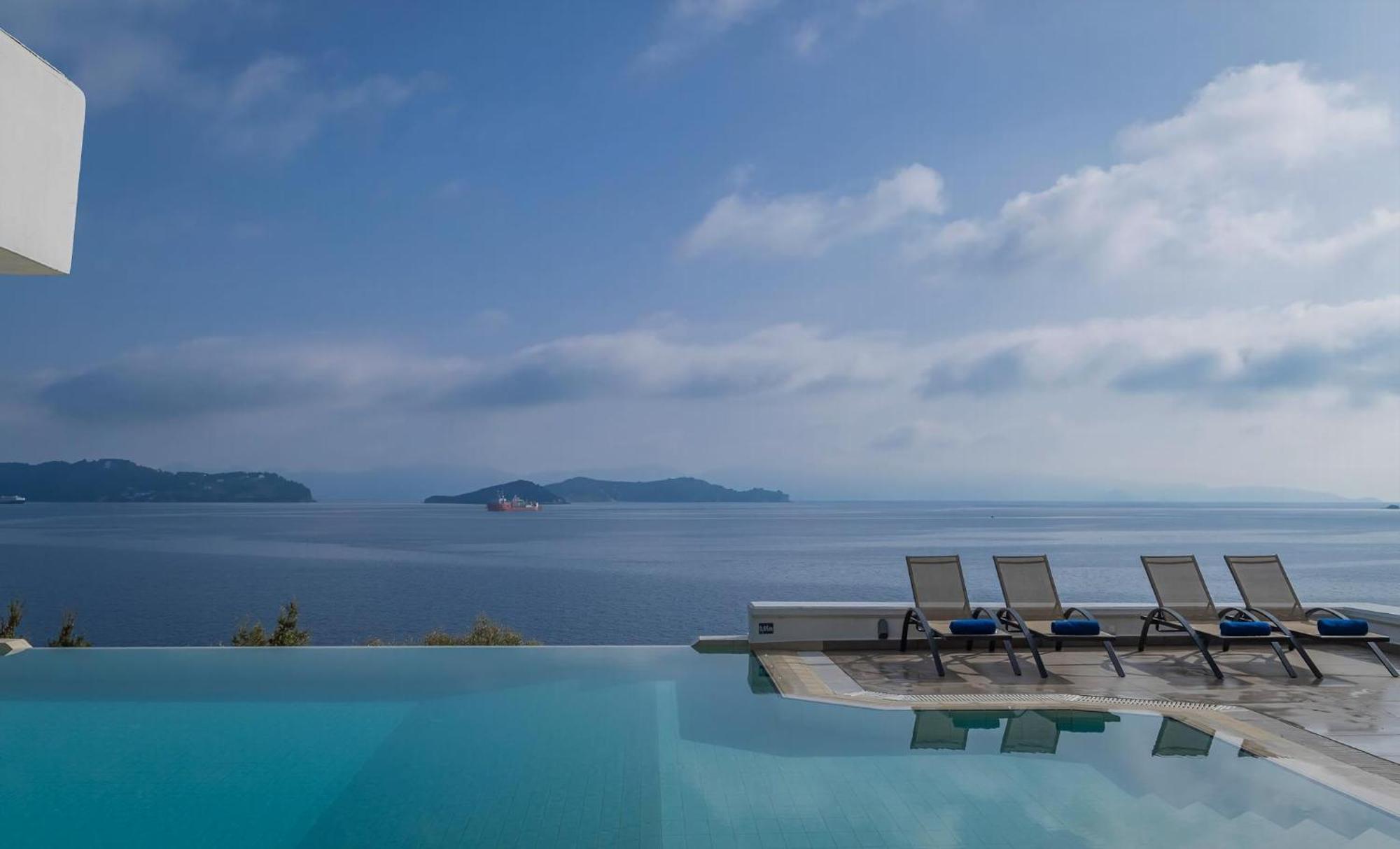 Super Luxury Skiathos Villa Seven Stunning Bedroom Suites Villa Daphne Achliades Ahladiész Kültér fotó