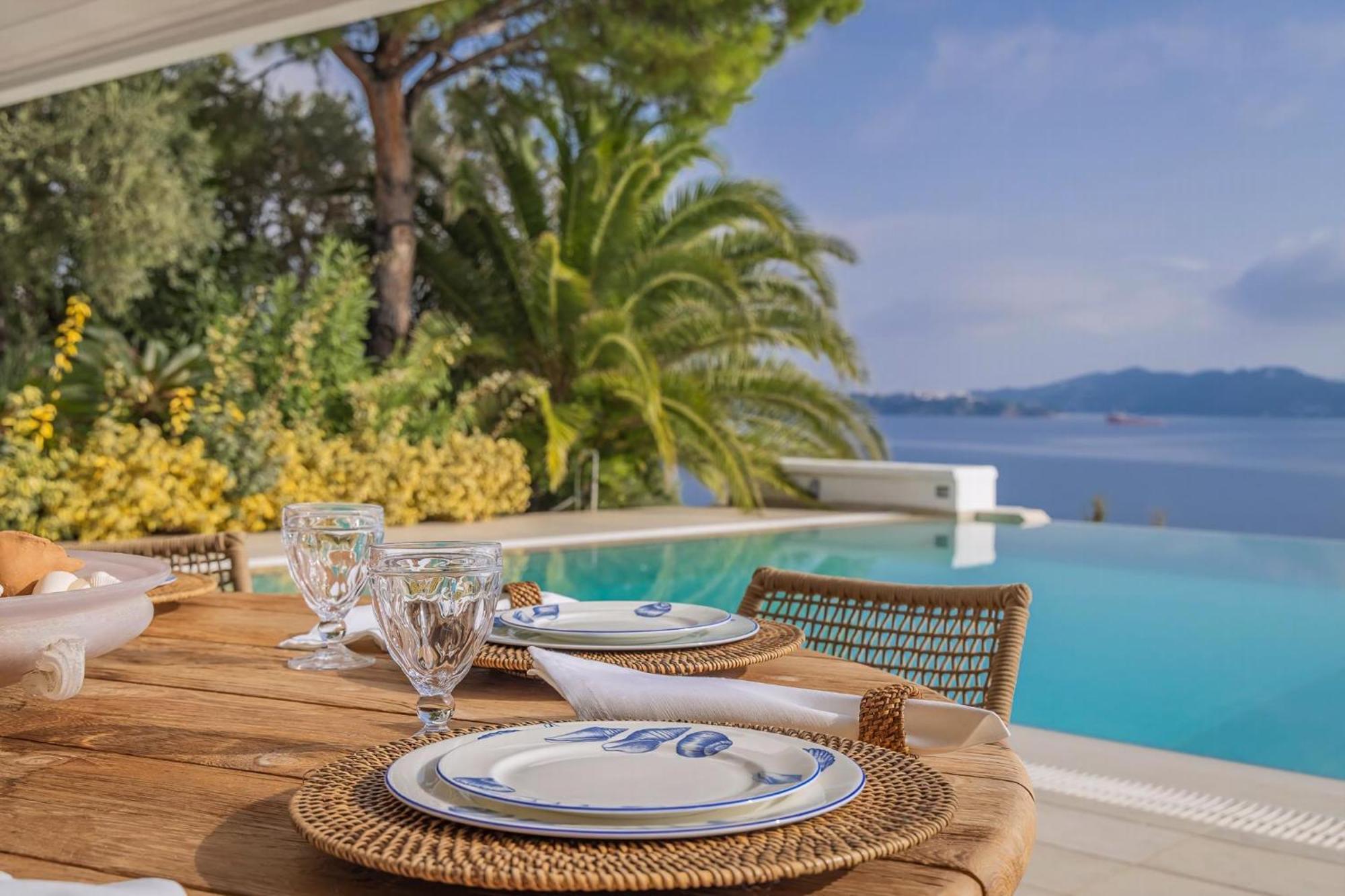 Super Luxury Skiathos Villa Seven Stunning Bedroom Suites Villa Daphne Achliades Ahladiész Kültér fotó